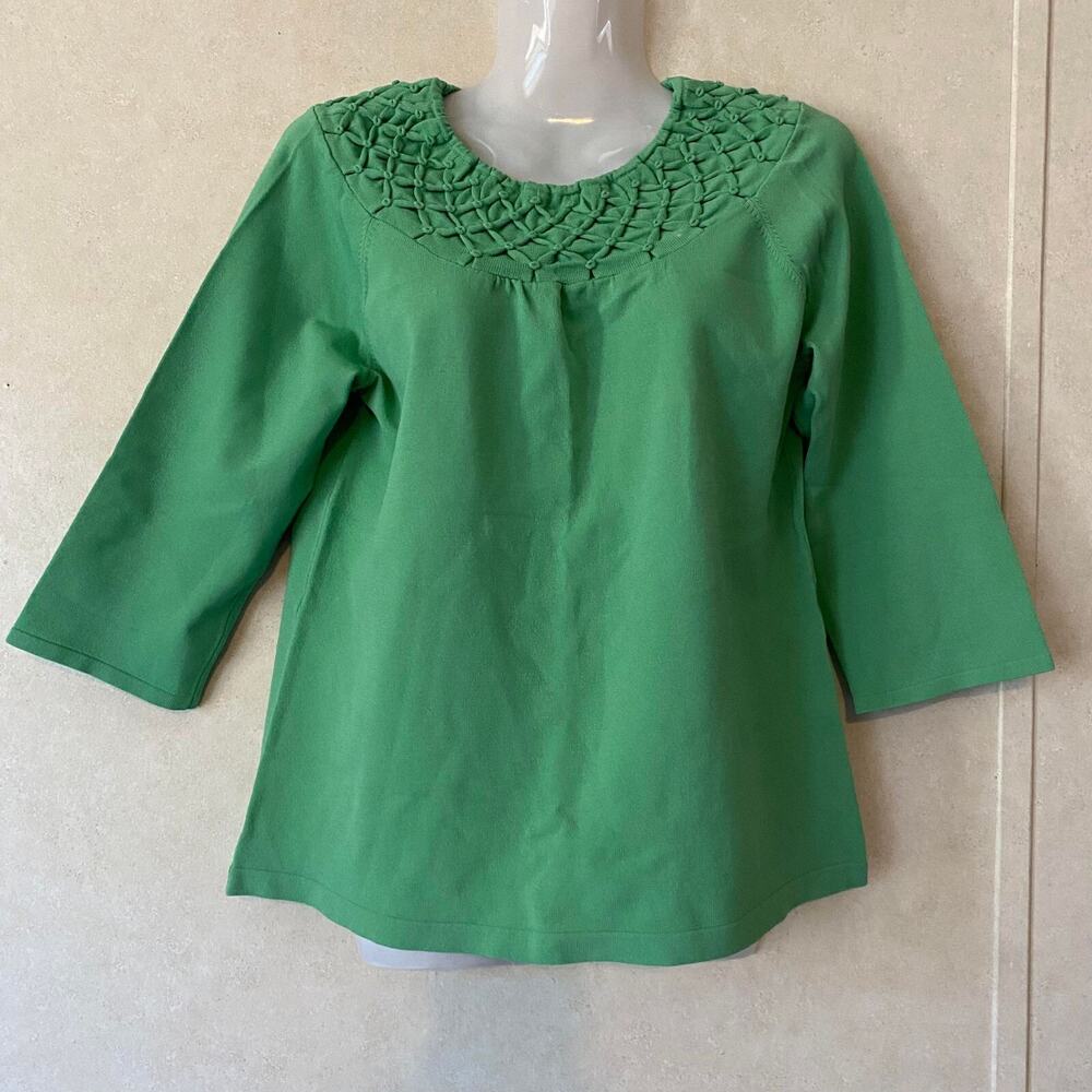 Honeycomb Tiered Blouse for Women 3/4 Sleeve Round Neck Green Medium